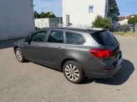 Gebraucht Opel Astra Edition 140 PS (102 kW) 2012 Grau Kombi