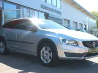 Second-hand Volvo V60 CC 190 CP (139 kW) 2017 Argintiu Break