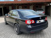 Gebraucht VW Jetta 140 PS (102 kW) 2006 Schwarz Limousine