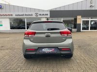 Gebraucht Kia Rio DREAM-TEAM Edition 101 PS (74 kW) 2018 Grau Limousine