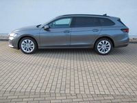 Gebraucht Skoda Superb Selection 193 PS (141 kW) 2025 Grau Kombi