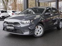 Neu Kia Ceed Comfort 140 PS (102 kW) 2026 Grau pentametal metallic Kleinwagen