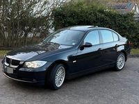 Gebraucht BMW 320 177 PS (130 kW) 2008 Schwarz Limousine