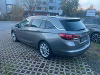 Gebraucht Opel Astra Business 160 PS (117 kW) 2017 Grau Kombi