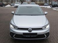 Gebraucht VW Polo Life 120 PS (88 kW) 2023 Silber Kleinwagen