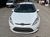 Gebraucht Ford Fiesta Titanium 97 PS (71 kW) 2011 Weiß Limousine