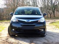 Gebraucht Subaru Trezia Comfort 101 PS (74 kW) 2012 Schwarz Kleinwagen