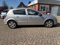 Gebraucht Opel Astra Edition 90 PS (66 kW) 2009 Silber Limousine