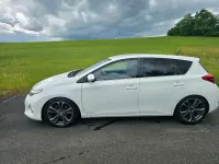 Gebraucht Toyota Auris Life+ 124 PS (91 kW) 2014 Weiß Limousine