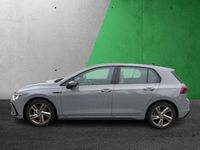 Gebraucht VW Golf VIII R-line 150 PS (110 kW) 2024 Mondsteingrau Limousine