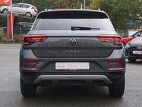 Gebraucht VW T-Roc Move 150 PS (110 kW) 2023 Grau SUV