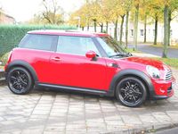 Gebraucht Mini Cooper 122 PS (89 kW) 2014 Chili red Kleinwagen