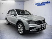 Gebraucht VW Tiguan Life 150 PS (110 kW) 2022 Reflex silver metallic SUV