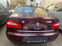 Gebraucht Skoda Superb Ambition 160 PS (117 kW) 2009 Rot Limousine