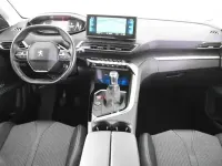 Gebraucht Peugeot 5008 Allure 131 PS (96 kW) 2021 Grau SUV