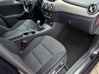 Gebraucht Mercedes B180 109 PS (80 kW) 2015 Violett Kleinwagen