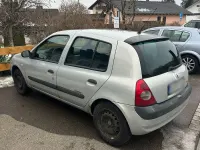 Gebraucht Renault Clio II 75 PS (55 kW) 2003 Silber Limousine