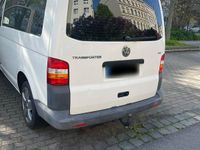 Second-hand VW Caravelle 102 CP (75 kW) 2007 Alb Van