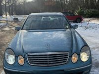 Gebraucht Mercedes E320 224 PS (164 kW) 2002 Blau Limousine