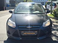 Gebraucht Ford Focus Trend 105 PS (77 kW) 2013 Midnight skygrau metallic Kombi