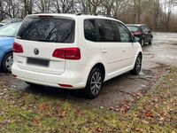 Gebraucht VW Touran 110 PS (80 kW) 2011 Weiß Van / Kleinbus