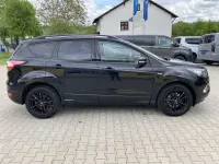 Usado Ford Kuga ST-Line 179 HP (131 kW) 2019 Preto SUV