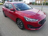 Gebraucht Ford Focus Titanium 155 PS (114 kW) 2024 Fantastic red met. (metallic) Kombi