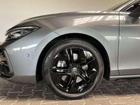 Gebraucht VW Passat R-line 193 PS (141 kW) 2025 Diabasgrau (metallic) Kombi