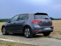 Gebraucht VW e-Golf 100 kW (136 PS) 2020 Grau Kleinwagen