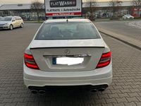 Gebraucht Mercedes C180 Edition 156 PS (114 kW) 2014 Weiß Limousine