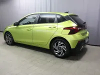Gebraucht Hyundai i20 101 PS (74 kW) 2024 Gelb Limousine