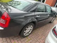 Second-hand Chrysler 300C 249 CP (183 kW) 2004 Negru Berlinǎ