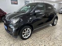 Gebraucht Smart ForFour Basis 71 PS (52 kW) 2019 Schwarz Kleinwagen