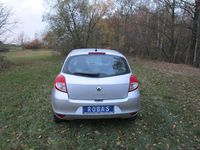 Gebraucht Renault Clio II Expression 75 PS (55 kW) 2009 Platingrau Kleinwagen