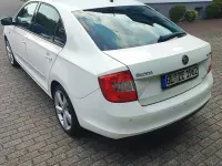 Gebraucht Skoda Rapid Elegance 105 PS (77 kW) 2012 Weiß Kleinwagen