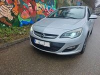 Gebraucht Opel Astra Edition 131 PS (96 kW) 2013 Silber Kombi