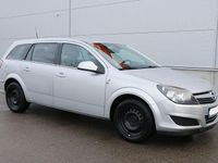 Gebraucht Opel Astra Innovation 116 PS (85 kW) 2010 Silber Limousine