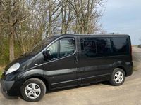 Gebraucht Opel Vivaro 145 PS (106 kW) 2011 Schwarz Van / Kleinbus