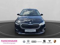 Neu Skoda Fabia Essence 80 PS (58 kW) 2025 Schwarzmagic perleffekt Kleinwagen