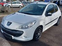 Gebraucht Peugeot 206 75 PS (55 kW) 2009 Weiß Limousine