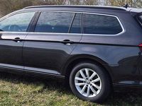 Gebraucht VW Passat 179 PS (131 kW) 2017 Grau Kombi