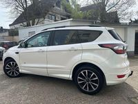 Gebraucht Ford Kuga ST-Line 179 PS (131 kW) 2017 Weiß SUV