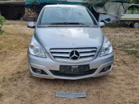 Gebraucht Mercedes B200 136 PS (100 kW) 2010 Silber Van / Kleinbus