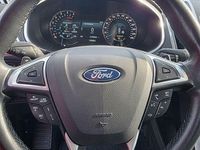 Gebraucht Ford S-MAX Titanium 179 PS (131 kW) 2017 Rot Van / Kleinbus