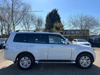 Gebraucht Mitsubishi Pajero Edition 190 PS (139 kW) 2016 Weiß SUV