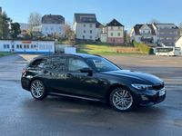 gebraucht BMW 330 i xDrive Touring M-Sport extra top Zustand