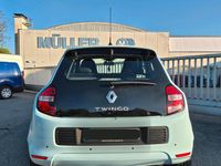 Second-hand Renault Twingo SE 71 CP (52 kW) 2017 Albastru Hatchback