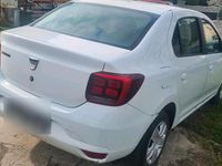 Second-hand Dacia Logan 54 CP (39 kW) 2017 Alb Berlinǎ