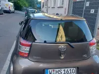 Używany Toyota iQ 68 KM (50 kW) 2010 Brązowy Hatchback