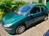 Gebraucht Peugeot 206 75 PS (55 kW) 2004 Grün Kleinwagen